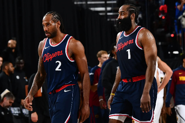  残阵逆袭！伦纳德55分统治全场 快船112-99擒东部第一 哈登28分掌舵4连胜