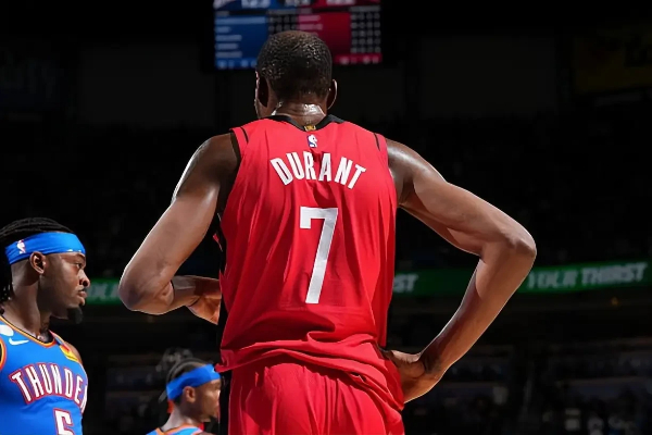 火箭锁死后卫线绝非摆烂！重建野心藏玄机，杜兰特孤勇反衬联盟残酷